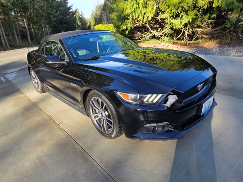 Used 2017 Ford Mustang GT Premium w/ Equipment Group 401A image 21