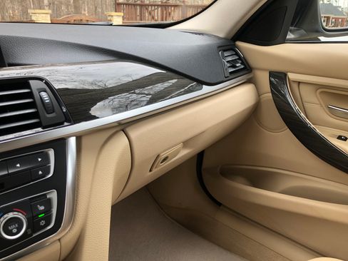 Used 2012 BMW 328i Sedan image 11