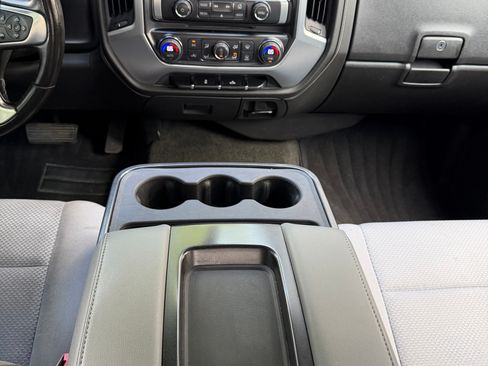 Used 2015 GMC Sierra 1500 SLE w/ SLE Value Package AWD/4WD image 11
