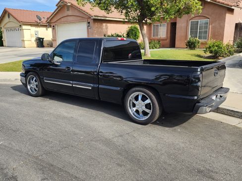Used 2007 Chevrolet Silverado 1500 LT RWD image 2