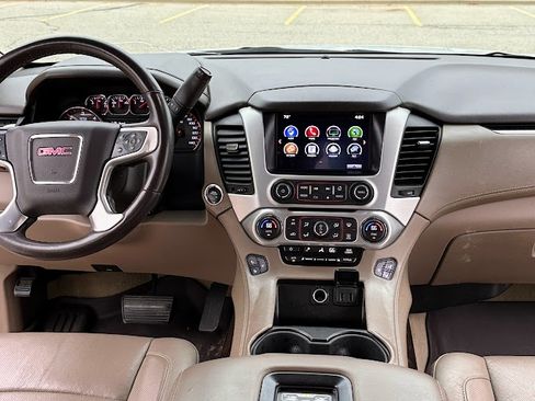 Used 2016 GMC Yukon SLT image 17
