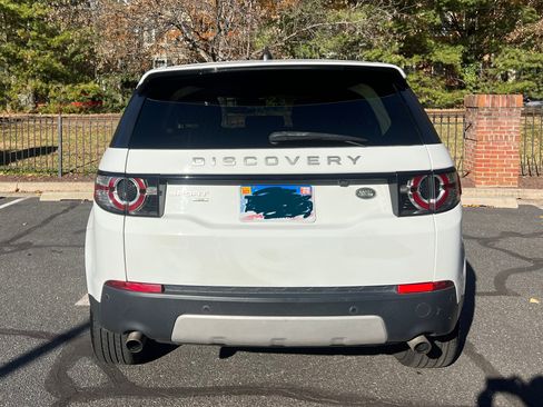 Used 2019 Land Rover Discovery Sport HSE image 2