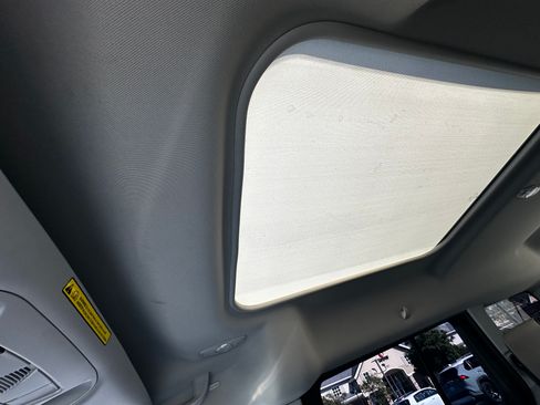 Used 2016 Ford Transit Connect Titanium image 13