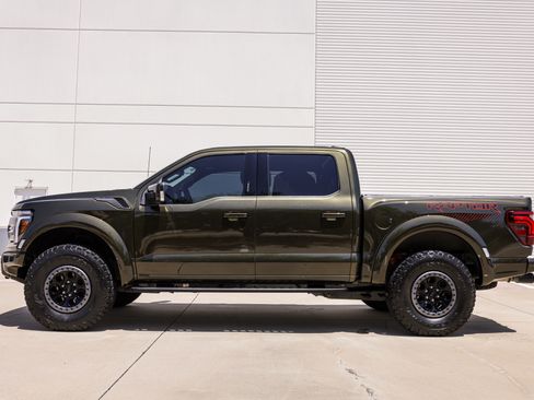 Used 2024 Ford F150 Raptor AWD/4WD image 11