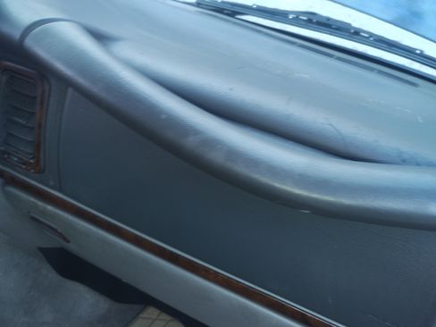 Used 2004 Chevrolet Tahoe LS w/ Cargo Package image 10