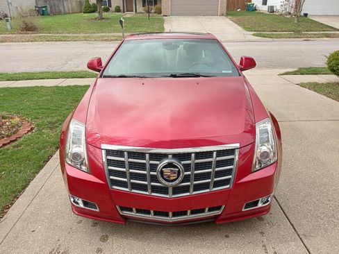 Used 2012 Cadillac CTS Premium image 4