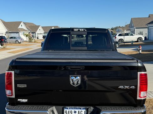 Used 2016 RAM 2500 Laramie w/ Convenience Group image 4