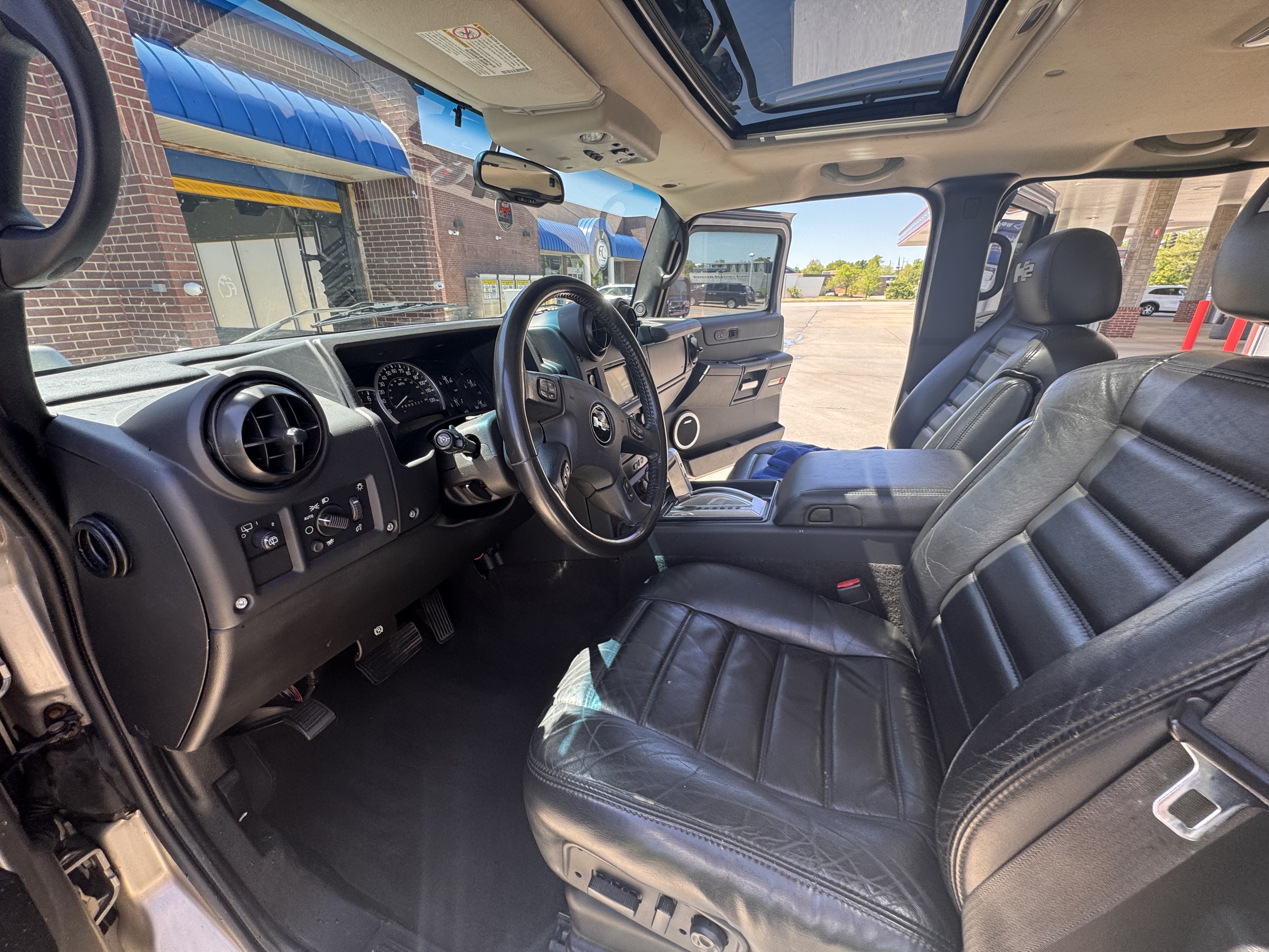 Used 2007 HUMMER H2 AWD/4WD image 2