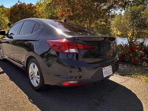 Used 2020 Hyundai Elantra Value Edition w/ Cargo Package (C1) FWD image 5