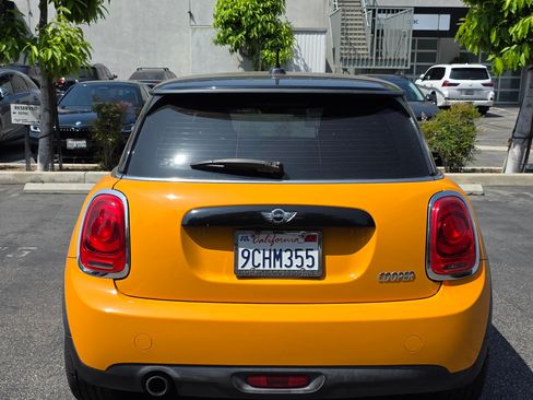 Used 2016 MINI Cooper 2-Door Hardtop image 8