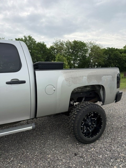 Used 2011 Chevrolet Silverado 2500 LT AWD/4WD image 4
