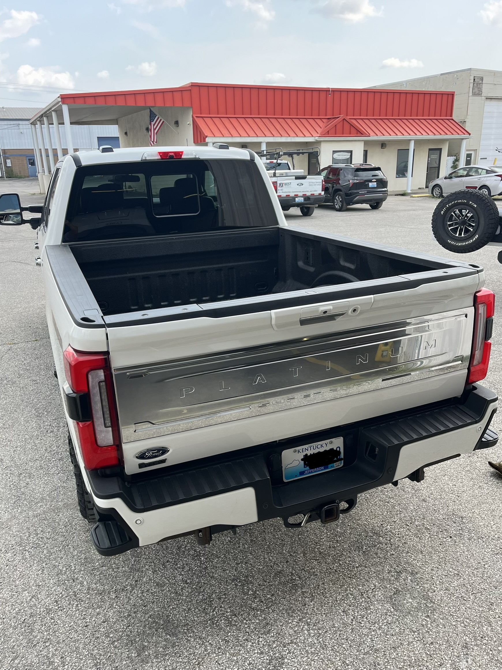 Used 2024 Ford F350 Platinum w/ Tremor Off-Road Package AWD/4WD image 8