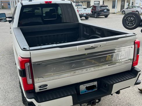 Used 2024 Ford F350 Platinum w/ Tremor Off-Road Package AWD/4WD image 8