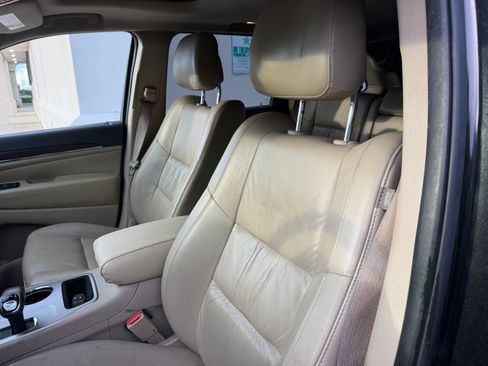 Used 2014 Jeep Grand Cherokee Limited RWD image 11