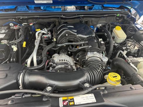 Used 2015 Jeep Wrangler Unlimited Sport w/ Quick Order Package 24S image 18