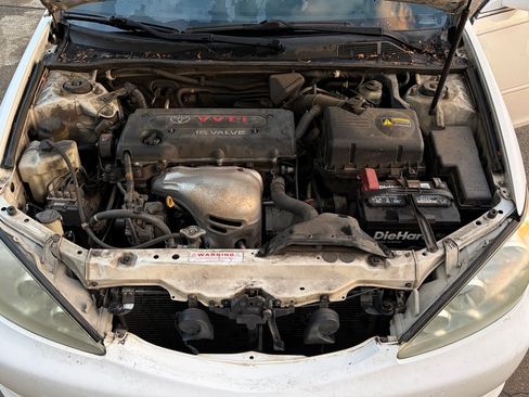 Used 2005 Toyota Camry LE image 13