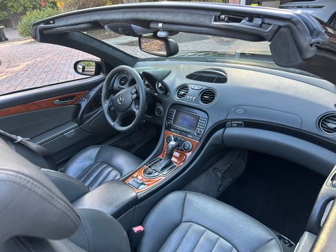 Used 2006 Mercedes-Benz SL 55 AMG image 15