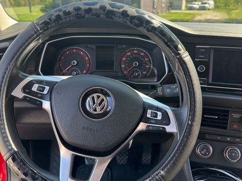 Used 2020 Volkswagen Jetta R-Line FWD image 4