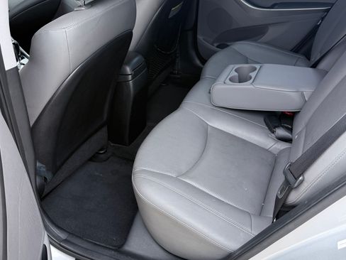 Used 2013 Hyundai Elantra Limited w/ Technology Pkg image 8