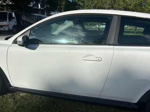 Used 2011 Volvo C30 image 10