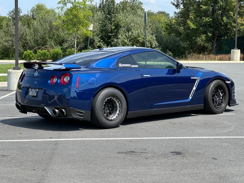Used 2015 Nissan GT-R Premium image 6