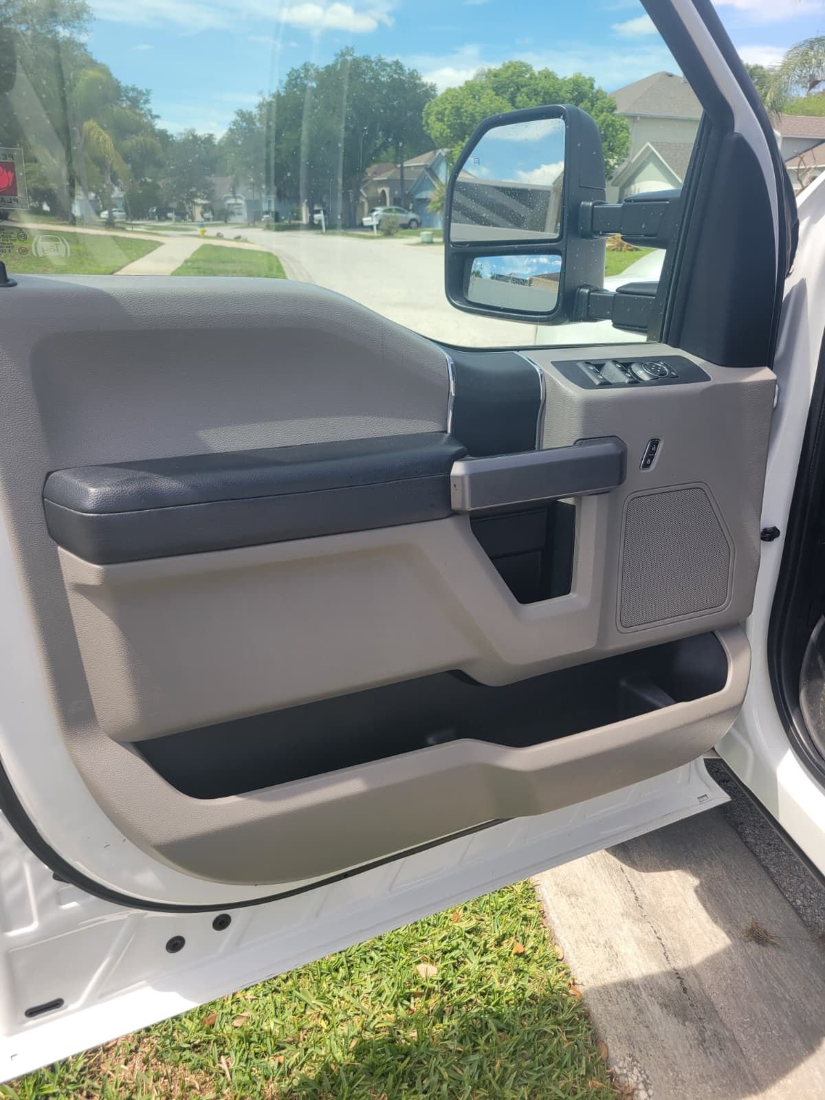 Used 2019 Ford F250 XLT AWD/4WD image 10
