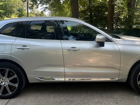Used 2021 Volvo XC60 T5 Inscription w/ Advanced Package FWD image 4