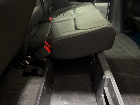 Used 2023 Ford F350 Platinum image 21