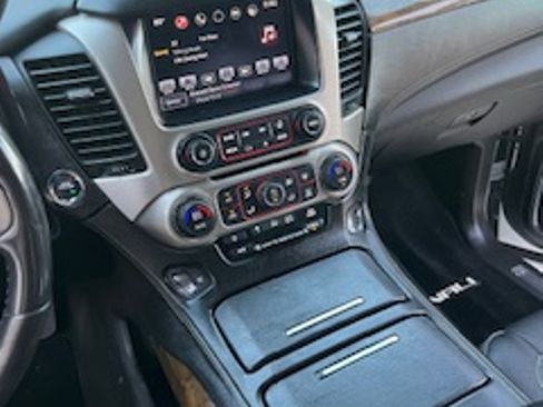 Used 2016 GMC Yukon Denali w/ Open Road Package image 8