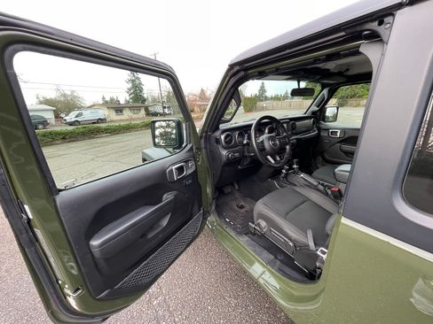 Used 2021 Jeep Wrangler Sport image 10