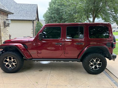 Used 2021 Jeep Wrangler Unlimited Rubicon w/ Safety Group AWD/4WD image 2