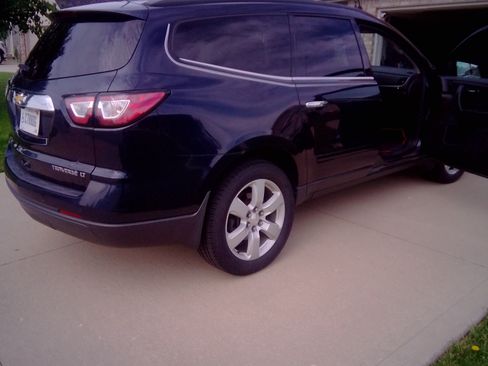 Used 2016 Chevrolet Traverse LT w/ True North Edition AWD/4WD image 12