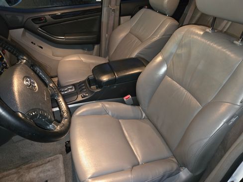 Used 2007 Toyota 4Runner Limited image 9
