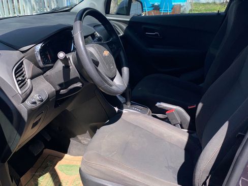 Used 2018 Chevrolet Trax LS image 12
