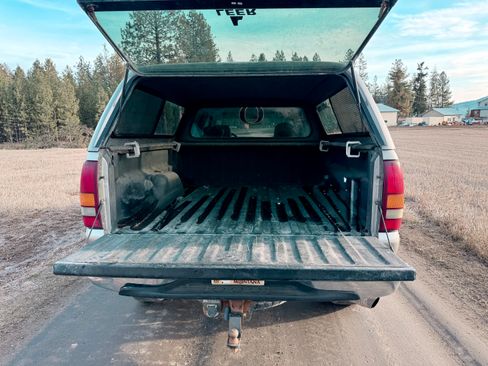 Used 2001 Chevrolet Silverado 2500 4x4 Crew Cab w/ Off-Road Skid Plate Pkg image 4