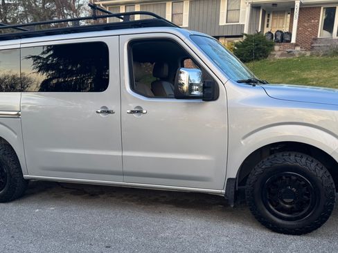 Used 2015 Nissan NV 3500 SL w/ Technology Package image 5