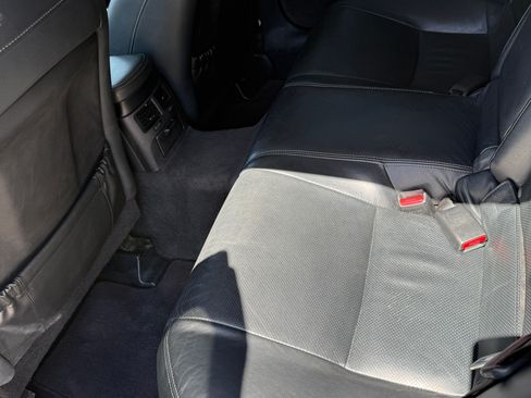 Used 2011 Lexus IS 250 w/ Premium Pkg Value Edition RWD image 27