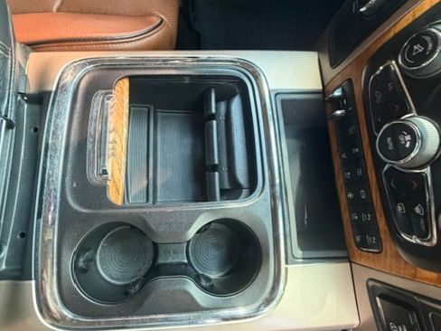 Used 2018 RAM 2500 Longhorn AWD/4WD image 19