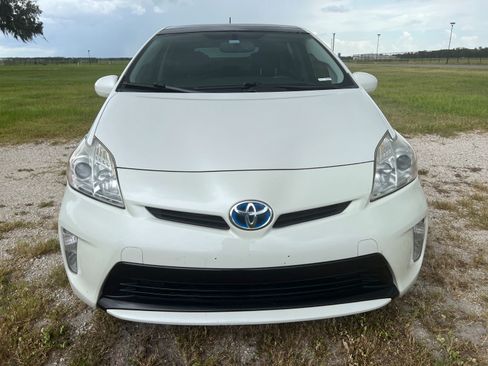 Used 2012 Toyota Prius Four w/ Deluxe Solar Roof Pkg FWD image 8