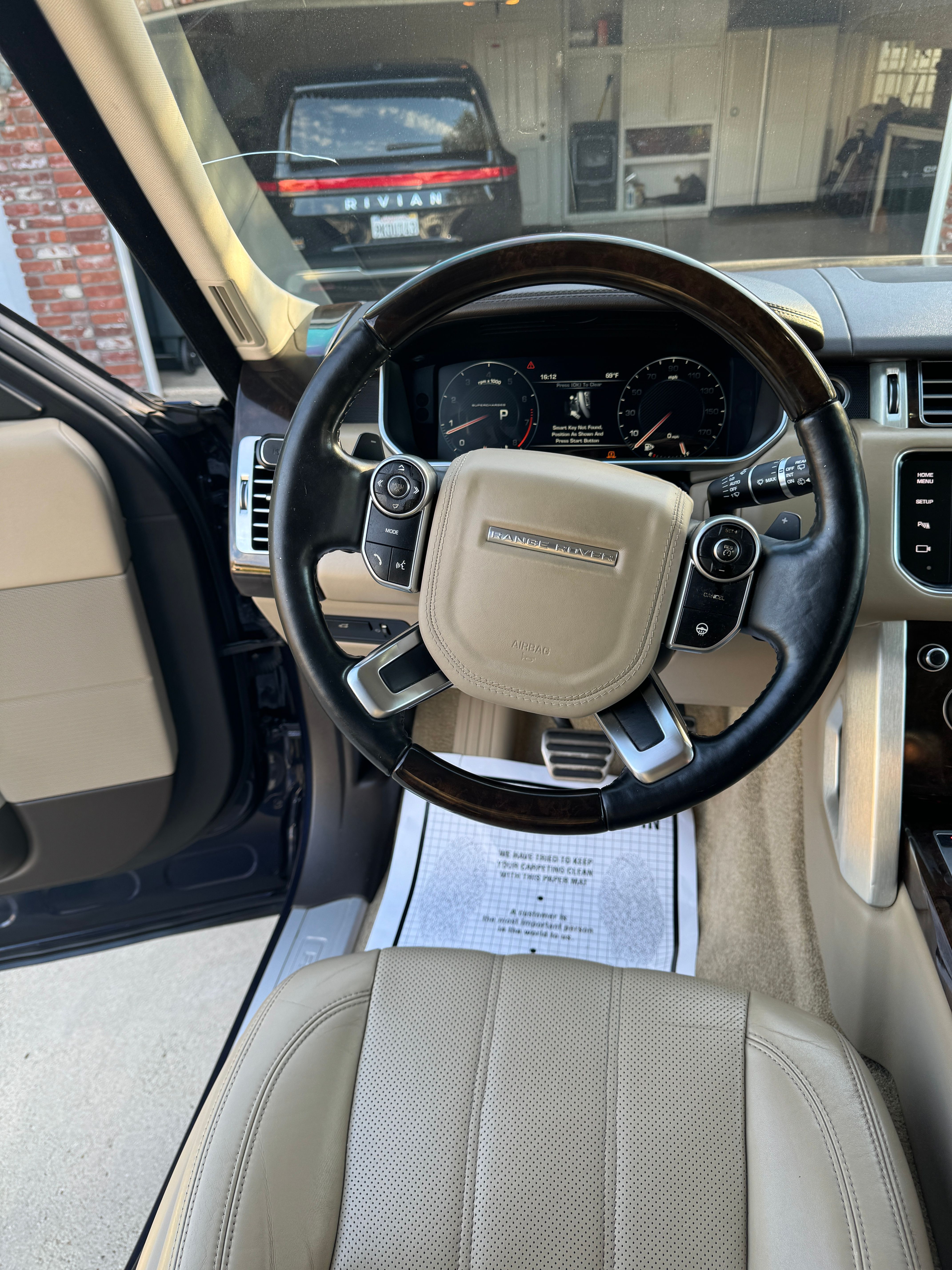 Used 2014 Land Rover Range Rover Supercharged AWD/4WD image 17