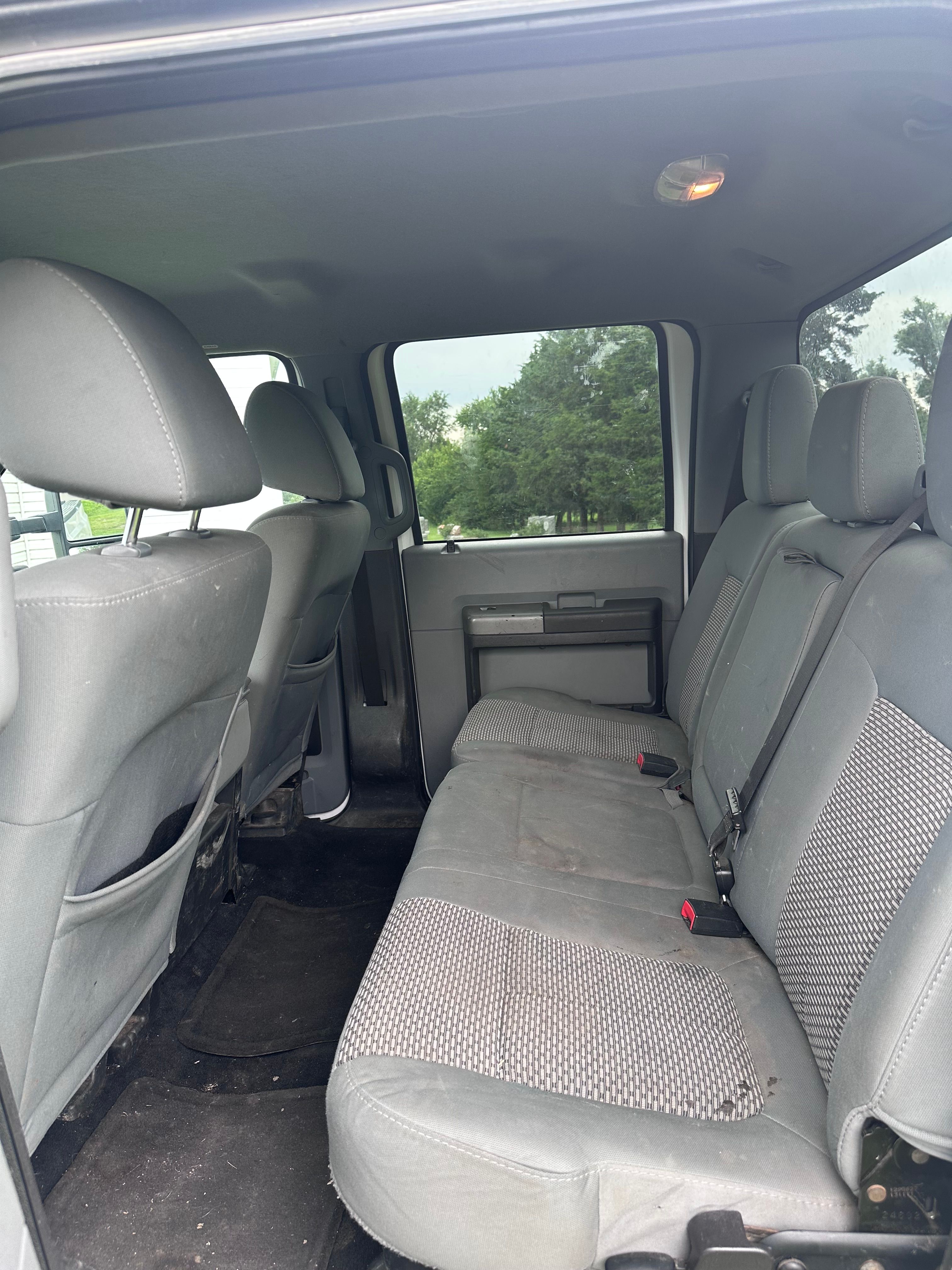 Used 2011 Ford F250 XLT w/ XLT Interior Pkg AWD/4WD image 11