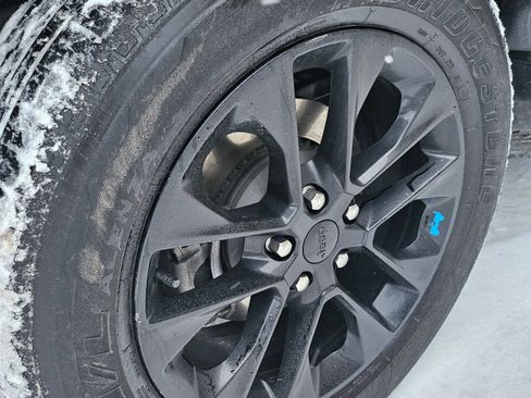 Used 2022 Jeep Wrangler Unlimited Sahara w/ Cold Weather Group image 5