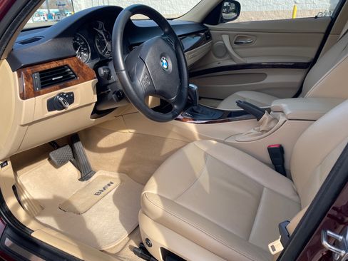 Used 2009 BMW 328i xDrive Sedan image 6