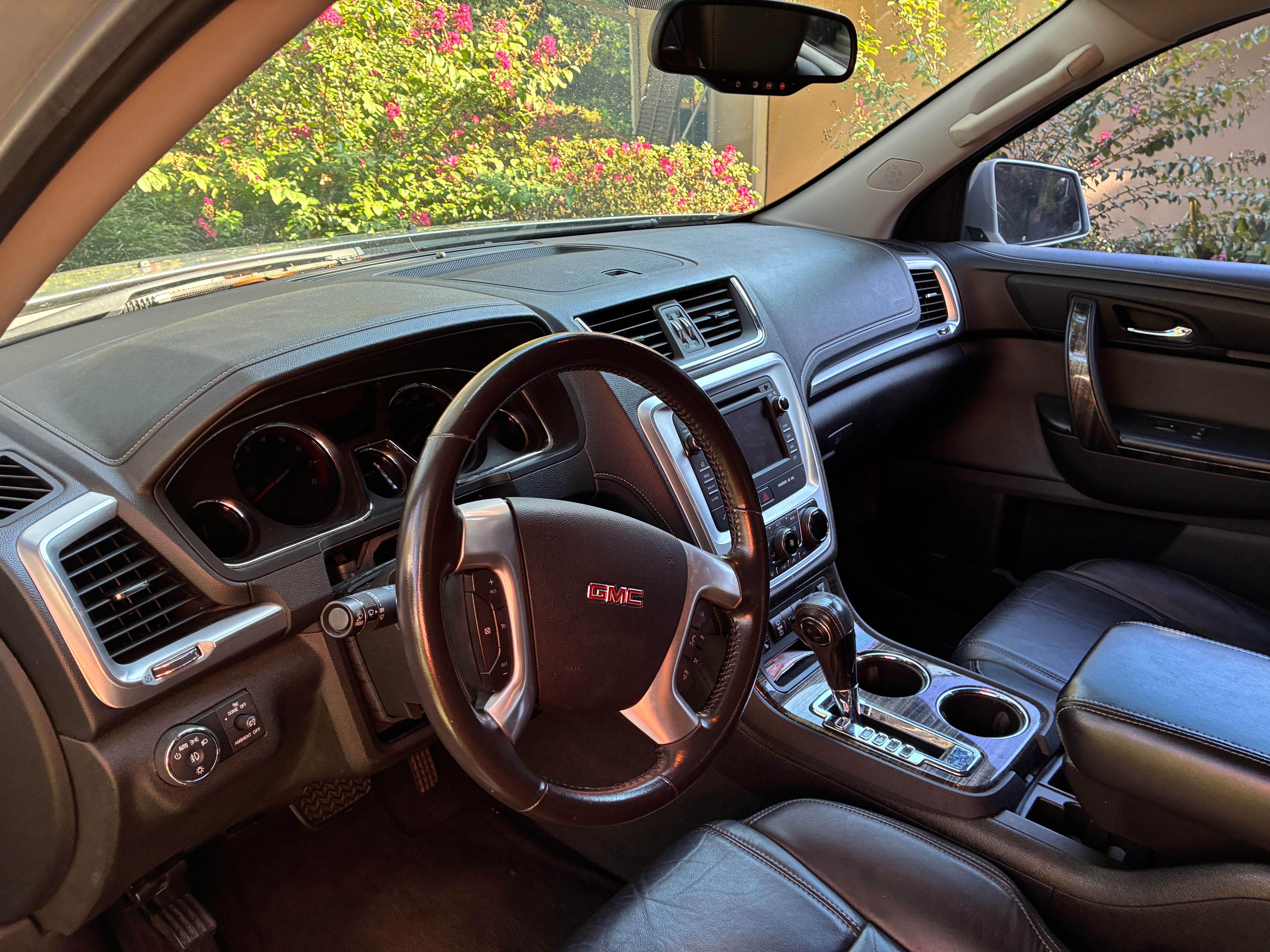 Used 2014 GMC Acadia SLT FWD image 8