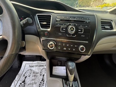 Used 2013 Honda Civic LX image 13