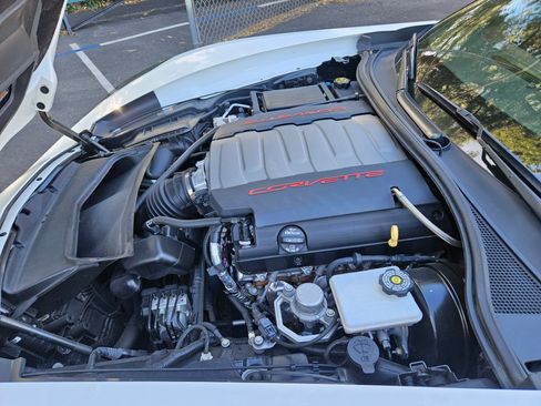 Used 2018 Chevrolet Corvette Stingray Coupe w/ Battery Protection Package image 10
