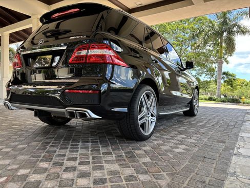 Used 2014 Mercedes-Benz ML 63 AMG 4MATIC image 6