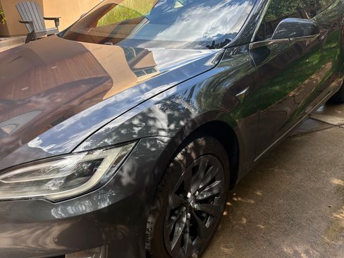 Used 2017 Tesla Model S 100D AWD/4WD image 2