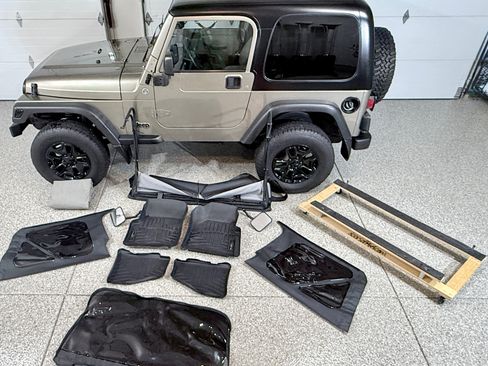 Used 2006 Jeep Wrangler SE image 2