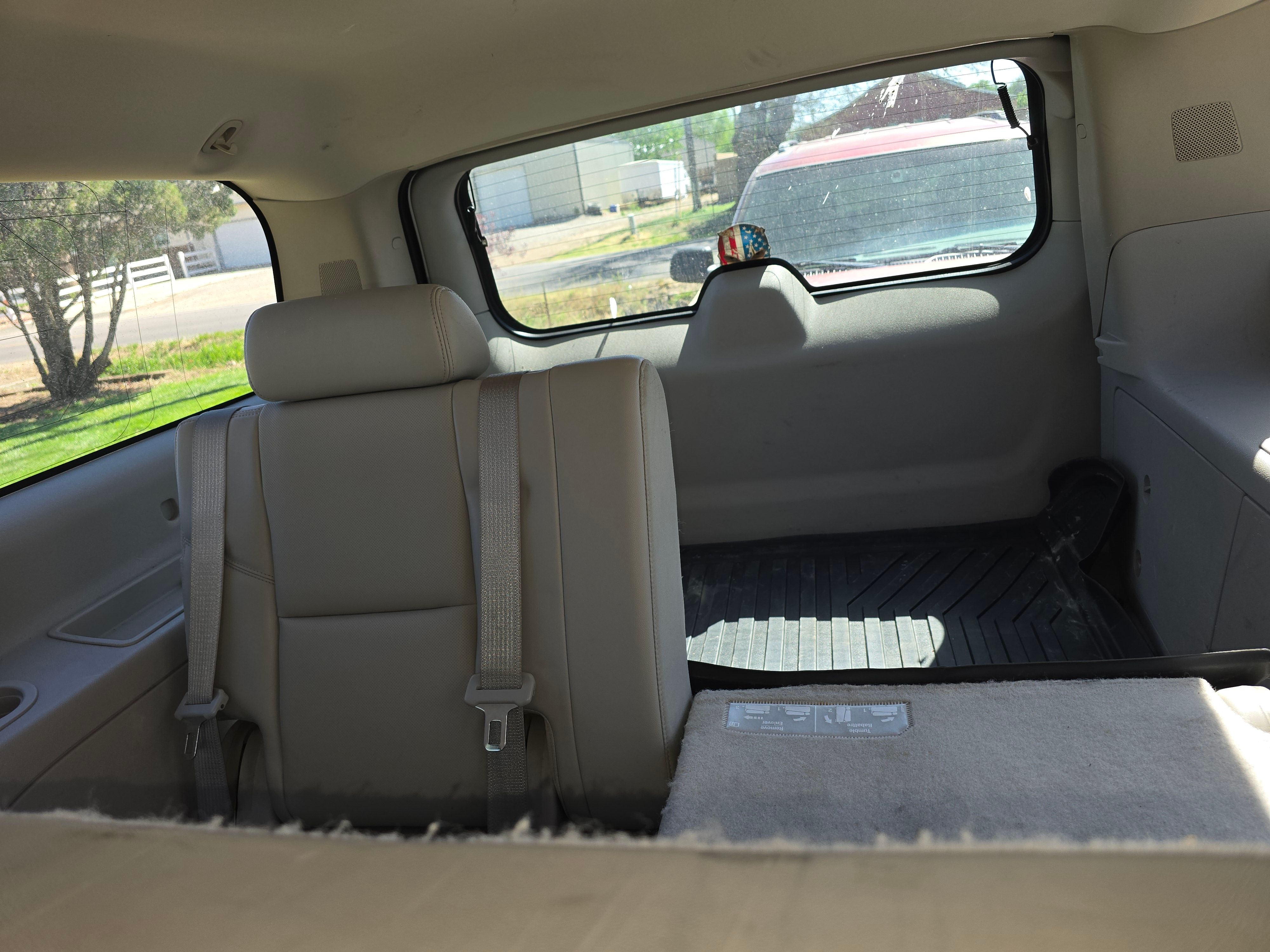 Used 2013 Chevrolet Suburban LTZ AWD/4WD image 6